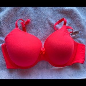NWT Victoria’s Secret T-Shirt Bra